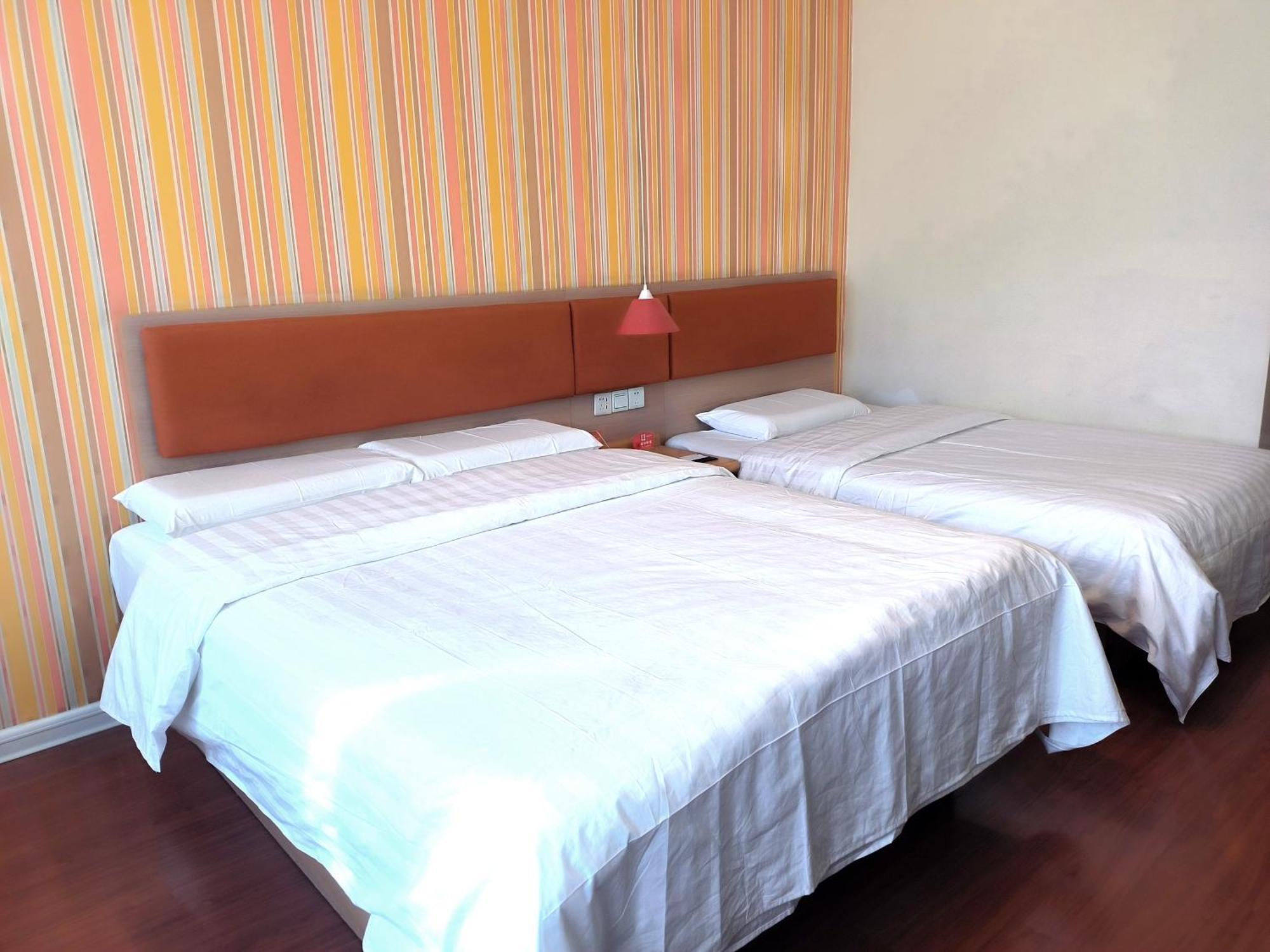 Home Inn Beijing Xiaoxitian Exterior foto